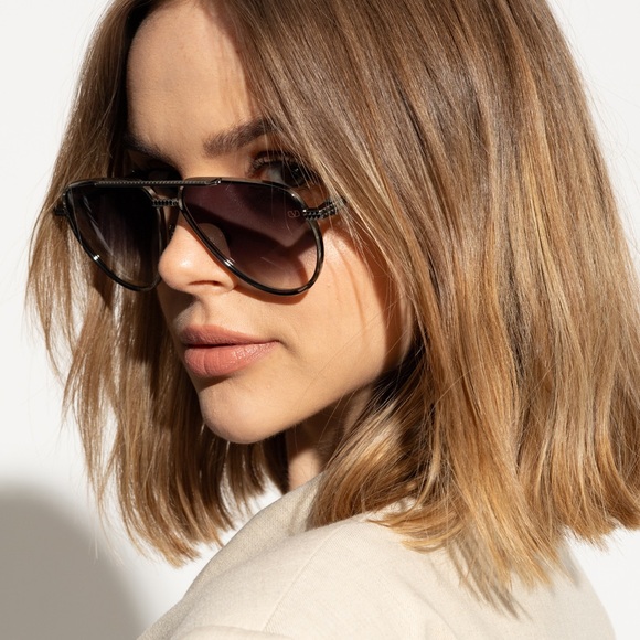 New! Valentino V STUD II VLS 133E, Gradient Aviator Sunglasses, Authentic - Picture 5 of 7